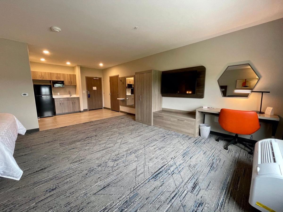 Holiday Inn Express & Suites - Ft. Smith - Airport By Ihg Fort Smith Exterior foto